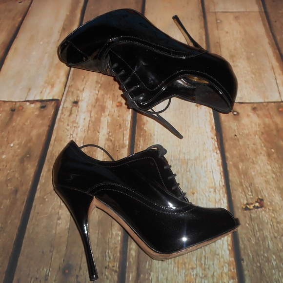 Vince Camuto Shoes - Vince Camuto Peep Toe Veronica Oxfords